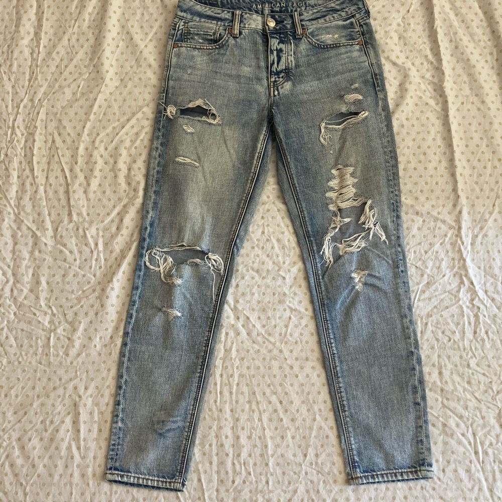 American eagle ripped jeans, mid rise